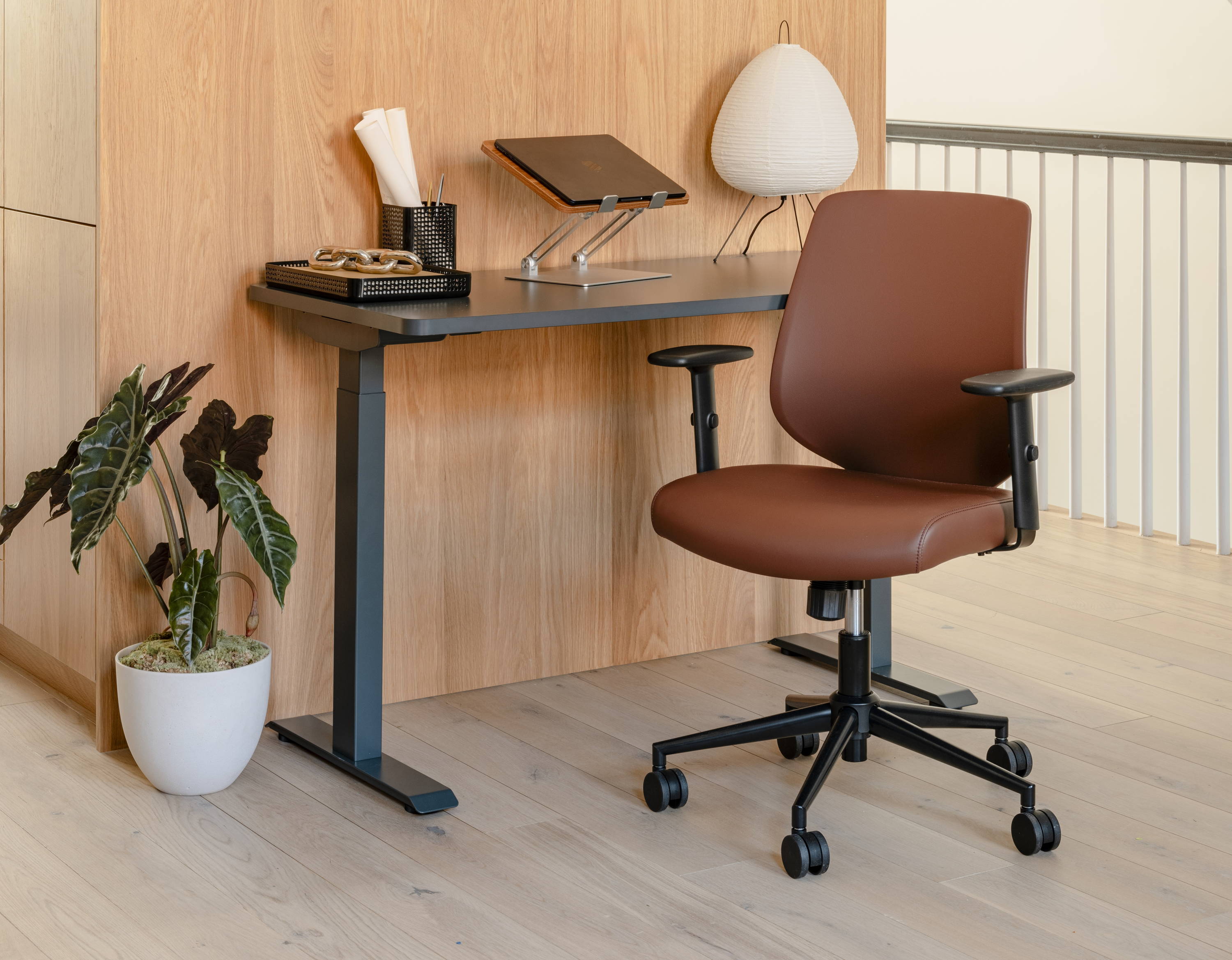 What Are the Best Office Chairs for Short People?