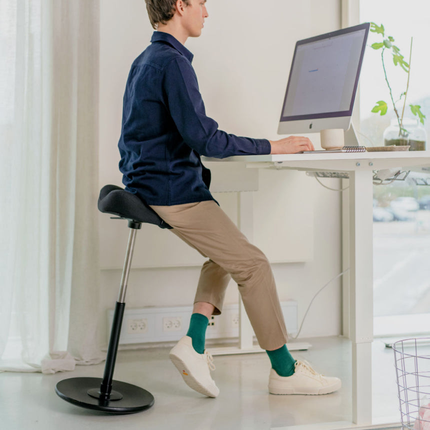 Standing deals desk stool