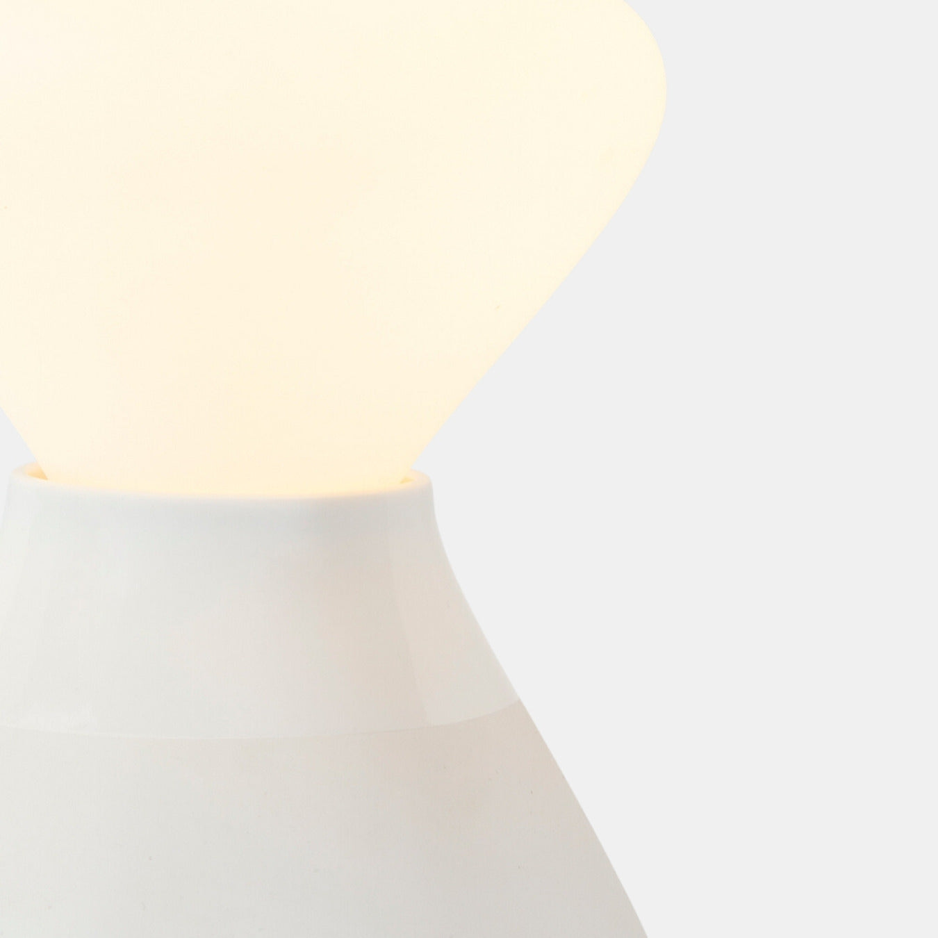 Style:Reflection Noma Table Lamp;