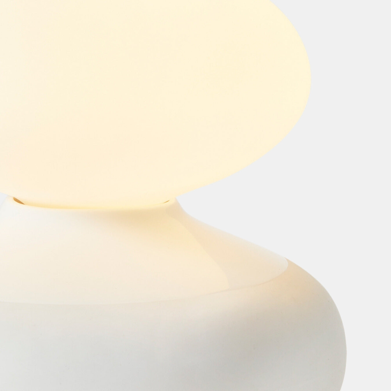 Style:Reflection Oval Table Lamp;